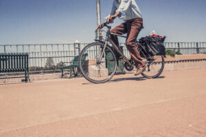 Walking or cycling to work boosts well-being
