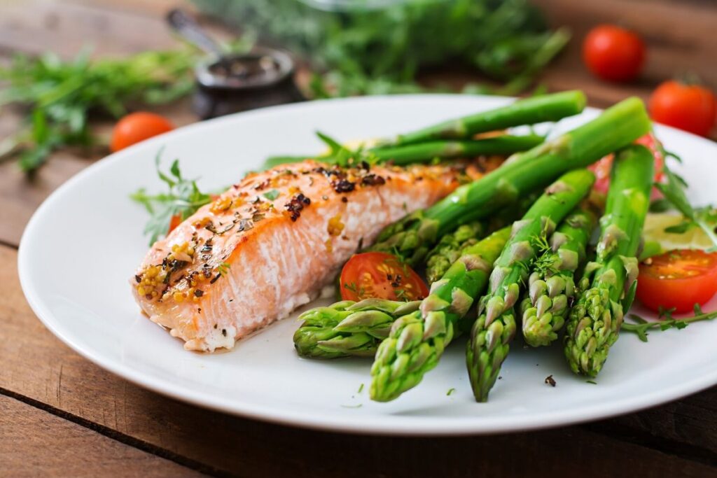 Salmon and asparagus
