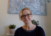 A thoughtful, supportive space to explore what's going on for you