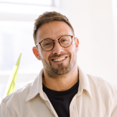 Dr Daniel Jolles