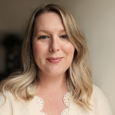 Dr Lisa Reynolds