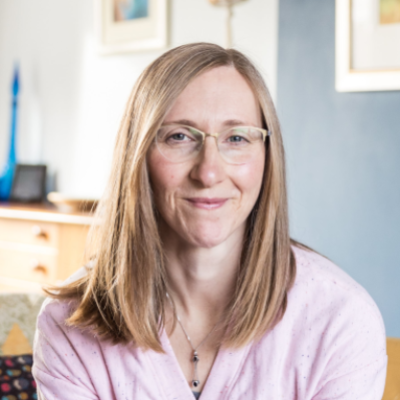 Elaine Knight-Roberts