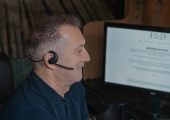 Flexibility to chat to anyone anywhere