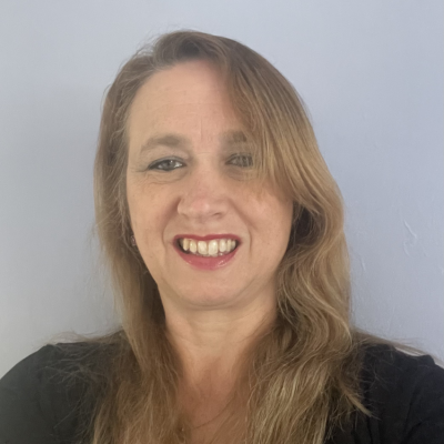 Liz Sennett