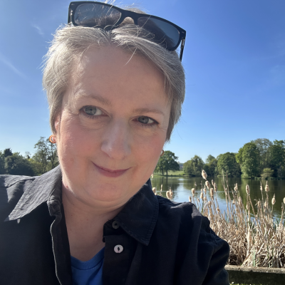Dr Deborah Lee