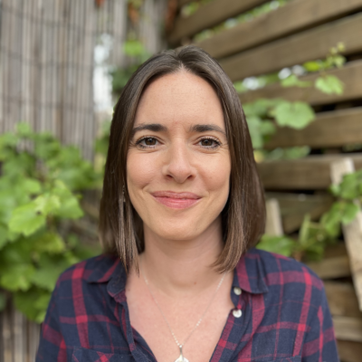 Dr Fiona Brand