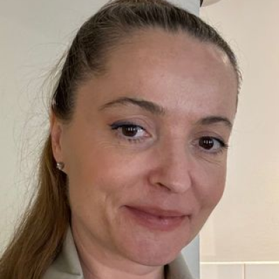 Amalia Knight
