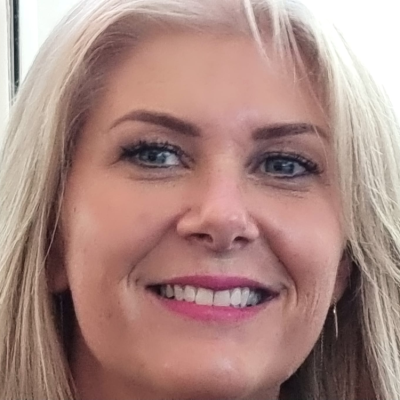 Nikki Mills