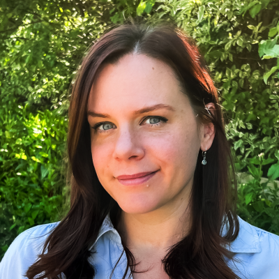 Dr Lauren Selfe