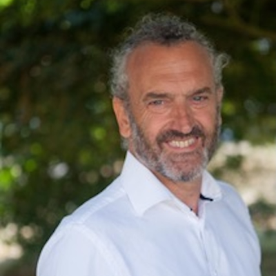 Selwyn Warren