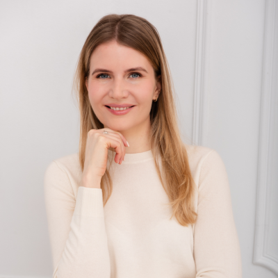 Dr Caroline Durlik