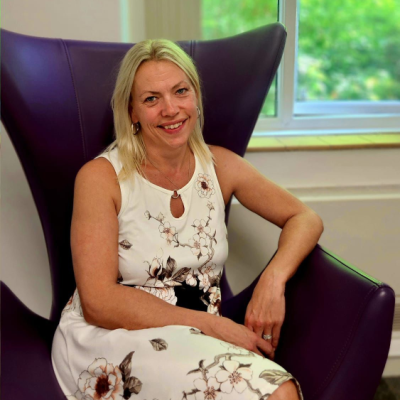 Dr Nicola Reynolds