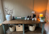 As you come in to your session, you are welcome to choose from a range of hot and cold drinks.