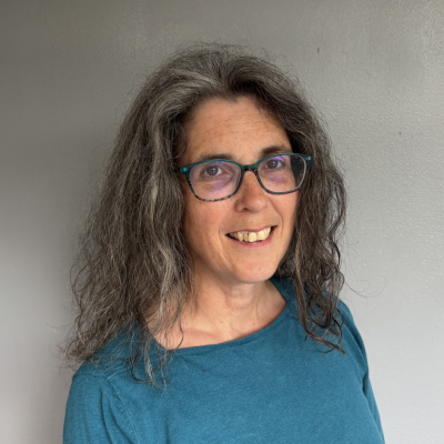Angela Verth