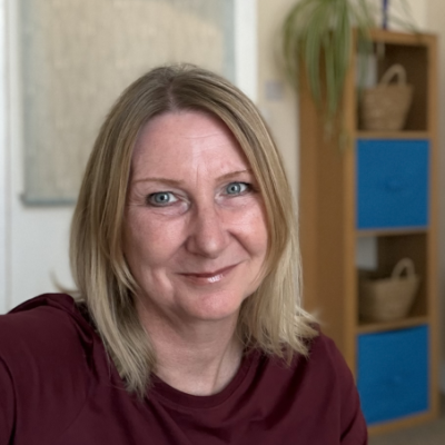 Lesley Murray