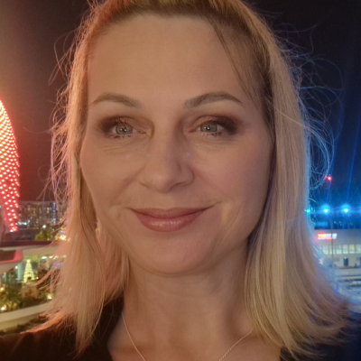 Suzanne Stokes