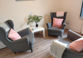 Comfortable therapy room