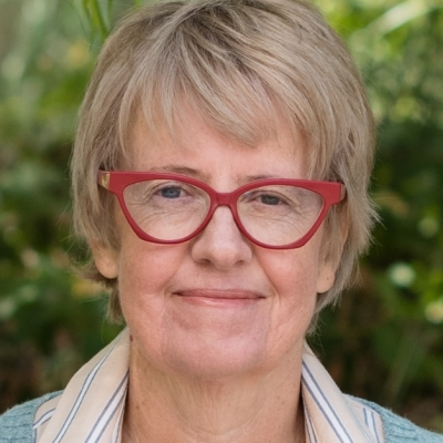 Carolyn Davies