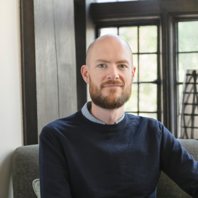 Dr Iain O'Leary