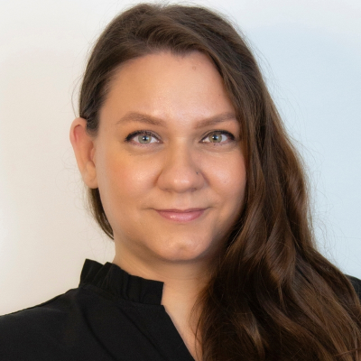 Zsofia Vari