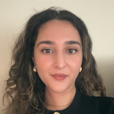 Dr Aniqa Hussain
