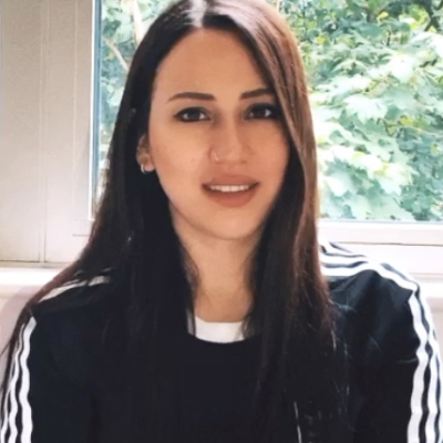 Esra Kuscu