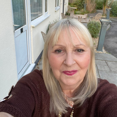 Lesley Susan Cooper