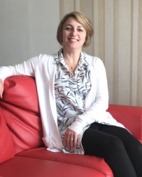 Lynn Goodwin PgDip Couns, Dip Psychosexual & Relationships MCOSRT & MBACP Accred Lynn Goodwin PgDip Couns, Dip Psychosexual & Relationships MCOSRT & MBACP Accred