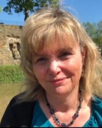 Gillian Verdugo MA, BSc (Hons) Psychotherapist UKCP, FPC in Kent & via Skype Gillian Verdugo MA, BSc (Hons) Psychotherapist UKCP, FPC in Kent & via Skype