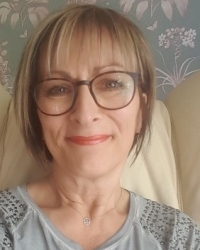 Beverley Whiting BA(Hons) MBACP(Registered) Counsellor & Supervisor Beverley Whiting BA(Hons) MBACP(Registered) Counsellor & Supervisor