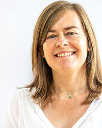 Sue Berry MBACP (Reg) Cert Sensorimotor Psychotherapist Sue Berry MBACP (Reg) Cert Sensorimotor Psychotherapist
