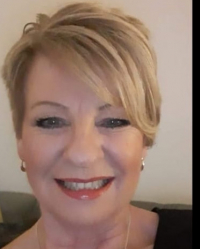Tracy Foster, Dip.Couns, Dip.CBT Registered (MBACP) Tracy Foster, Dip.Couns, Dip.CBT Registered (MBACP)