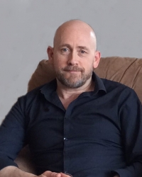 Neil Milward Dip Couns MBACP (Reg) MNCH (Reg) Neil Milward Dip Couns MBACP (Reg) MNCH (Reg)