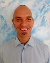 Umberto Crisanti, BABCP (Accred): Psychotherapist and CBT Supervisor Umberto Crisanti, BABCP (Accred): Psychotherapist and CBT Supervisor