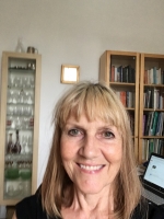 PSYCHOTHERAPIST, Lynda Woodroffe NW6 PSYCHOTHERAPIST, Lynda Woodroffe NW6
