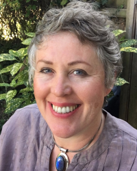 Emma Cameron, MA. Integrative Arts Psychotherapist UKCP, HCPC Emma Cameron, MA. Integrative Arts Psychotherapist UKCP, HCPC