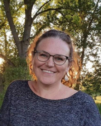 Clare Reeve MA, Registered MBACP Counsellor/Psychotherapist & Supervisor Clare Reeve MA, Registered MBACP Counsellor/Psychotherapist & Supervisor