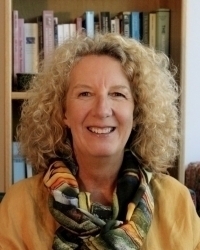 Linda Ellis. UKCP Accredited, Registered MBACP. Linda Ellis. UKCP Accredited, Registered MBACP.