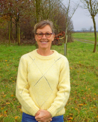 Claire Tabor Counsellor/Psychotherapist to Children, Young People and Adults Claire Tabor Counsellor/Psychotherapist to Children, Young People and Adults