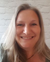 Jo Gibson - Registered MBACP- A Client Centred, Relational Approach Jo Gibson - Registered MBACP- A Client Centred, Relational Approach