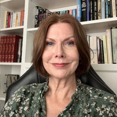 Anna Dolan