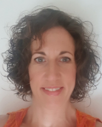 Emily Rooney, UKCP, Relational Counsellor & Integrative Psychotherapist Emily Rooney, UKCP, Relational Counsellor & Integrative Psychotherapist