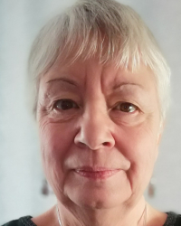 Susan Collins,BA (Hons) ; MNCS (Accred.) Susan Collins,BA (Hons) ; MNCS (Accred.)