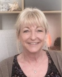 Bev Hale MBACP registered Counsellor, Supervisor and Trainer Bev Hale MBACP registered Counsellor, Supervisor and Trainer