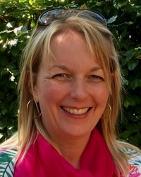 Nicola Griffiths BACP Dip in Counselling BA Hons in Social Studies Nicola Griffiths BACP Dip in Counselling BA Hons in Social Studies