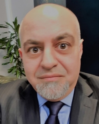 Dr Andrew Maleknia CPsychol Dr Andrew Maleknia CPsychol