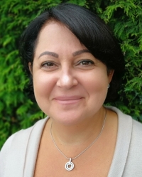 Marilyn Soghomonian BA(Hons), MBACP, DHP, MAPHP(Acc) Marilyn Soghomonian BA(Hons), MBACP, DHP, MAPHP(Acc)