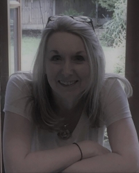 Eleanor Cooper-McCann BSc (Hons)Counselling MBACP(Accred) CBT & EMDR Therapist Eleanor Cooper-McCann BSc (Hons)Counselling MBACP(Accred) CBT & EMDR Therapist