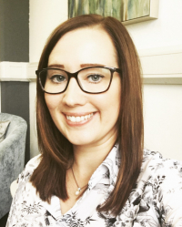 Emma McDonald. CBT Therapist & EMDR Therapist (Bsc Psy. PGcert Psy. PGDip CBT) Emma McDonald. CBT Therapist & EMDR Therapist (Bsc Psy. PGcert Psy. PGDip CBT)