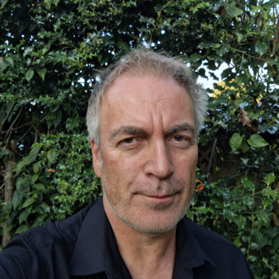 Paul Lowe